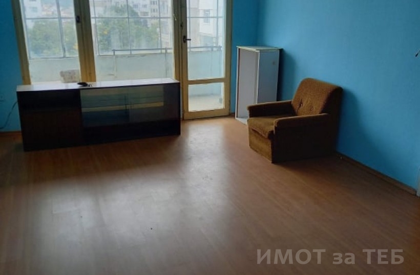 Виж още... - Продава апартамент в Шумен, Боян Българанов
